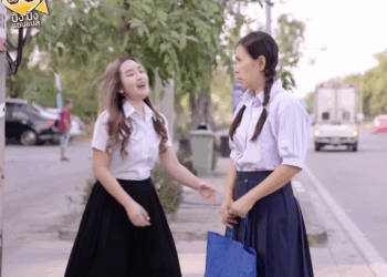 [ครบชุด] 0207002 ทำไมแม่ถึงใส่ชุดนักเรียน