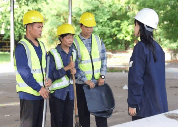 [ครบชุด] WIN08069 ทำไมคนงาน ถึงไม่มีพักเที่ยง สู้ไปด้วยกัน