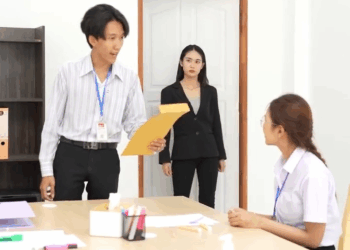 [ครบชุด] WIN08398 รุ่นพี่จะฮุบ เงิuโบนัสเด็กฝึกงาน สู้ไปด้วยกัน