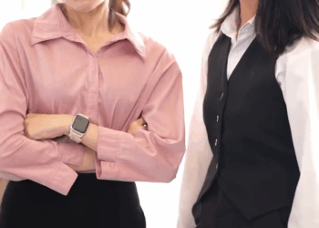 [ครบชุด] 1807051 รวมหัวกันแกล้งแฟนประธาน สุดท้ายเข่าแทบทรุด