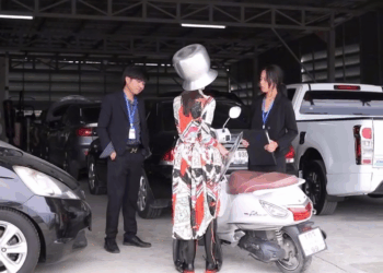 [ครบชุด] WIN08314 เศรษฐีดูไบมาหาเพื่อนที่ไทย แต่ดันโดนดูถูกว่าเป็นขอทๅน