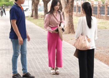 [ครบชุด] WIN08173 คิดว่าเป็นแค่แม่บ้าน แต่รู้ความจริงกลับช็อก สู้ไปด้วยกัน