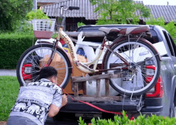 [ครบชุด] WIN08205 คนแก่ไม่รู้ว่าวัตถุโบราณมีค่า เลยขายให้คนอื่นถูกๆ คน