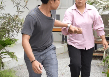 [ครบชุด] WIN08385 เขาปิดบังฐานะของแม่ จนแฟนพูดบางอย่างที่เขาไม่มีวัน