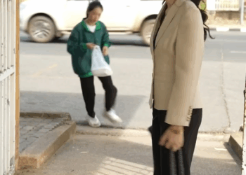 [ครบชุด] 2207375 ชอบมาก เวลาเห็นเพื่อนตกต่ำ สู้ไปด้วยกัน