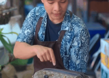 [ครบชุด] 1007105 พ่อค้าเก็บกระเป๋าตังค์ลูกค้าไว้เอง เค้า