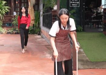 [ครบชุด] WIN08377 เจ้าของร้านลองใจลูกน้องด้วยวิธีนี้ สู้ไปด้วยกัน