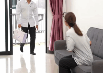 [ครบชุด] 2207335 เงิuเดือนภรรยาคุณให้เท่าไรดี สู้ต่อไป