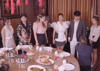 [ครบชุด] 2207231 ทุกคนเพื่อนส่งอาหารมากันแล้ว