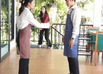 [ครบชุด] 2207322 ทิปจากลูกค้า ใครควรเป็นคนได้ สู้ไปด้วยกัน