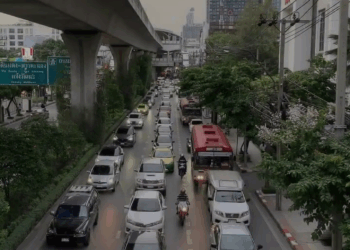 [ครบชุด] 1007273 เพื่อนได้ดีก็ควรยินดีและดีใจกับเพื่อน ไม่ใช่