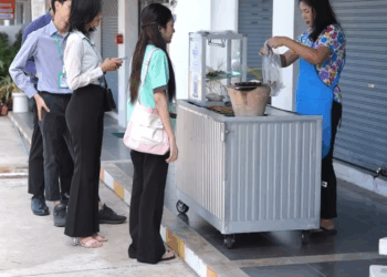 [ครบชุด] 1007287 โดนดูถูกคิดว่าแม่บ้าน แต่สุดท้ายเป็นเจ้าของ