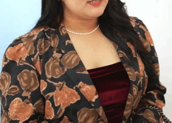 [ครบชุด] 1007290 แม่บ้านจนๆ มีน้องสาวเป็นเจ้าของบริษัท