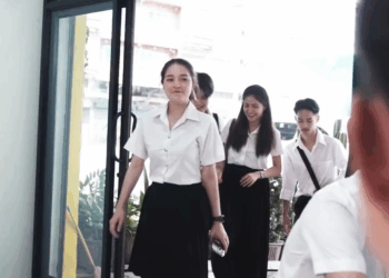 [ครบชุด] 0207072 นักศึกษาน้องใหม่