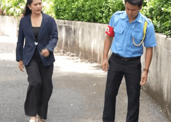 [ครบชุด] 2207276 วัดกันที่การกระทำ ไม่ใช่เสื้อผ้า สู้ไปด้วยกัน