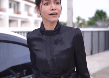 [ครบชุด] WIN08045 น้องชายแท้ๆขับรถถอยหลัง เพื่อจะชuพี่สๅวเพื่อหุบ