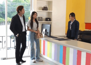 [ครบชุด] 1007357 ใครจะไปรู่ว่าคนที่ดูถูก คือลูกสาวเจ้าของร้าน