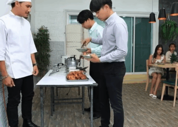 [ครบชุด] 1807345 เป็นแค่พ่อครัว กล้าดียังไงมาขึ้นเสียงกับท่านประธาน ละคร