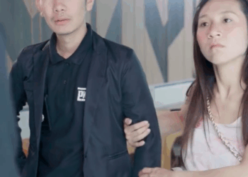 [ครบชุด] 2208330 แอบใช้โทรศัพท์คนถ่ายรูปแล้วอ้างเป็นแฟนก็ได้เหรอ