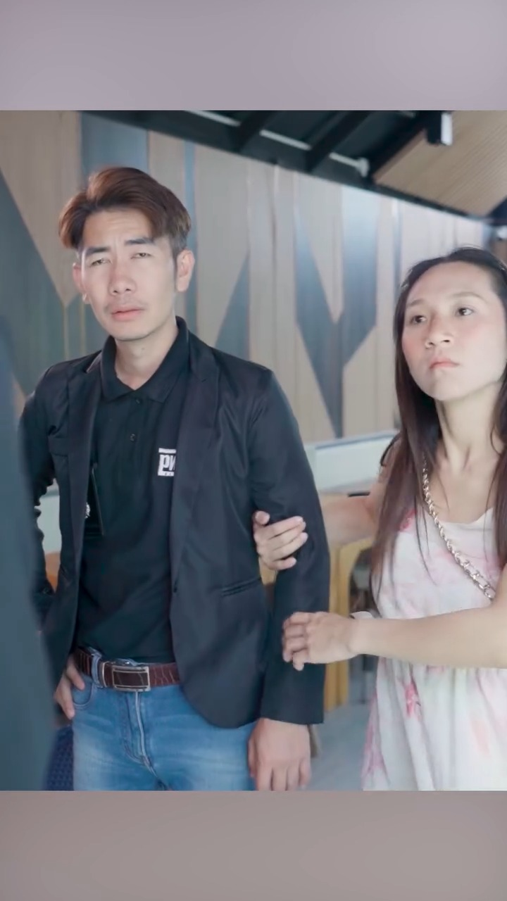 [ครบชุด] 2208330 แอบใช้โทรศัพท์คนถ่ายรูปแล้วอ้างเป็นแฟนก็ได้เหรอ