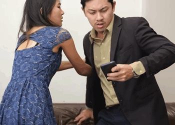 1008060 ปลอมตัวเป็นพนักงานแต่กลับมีคนมาปลอมเป็นประธานแทน