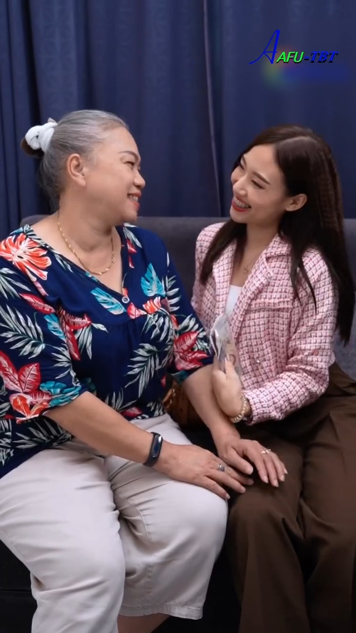 [ครบชุด] 2208315 พี่ฟู่ สั่งสอนน้องที่คอยแต่จะพลานเงินแม่ไปวันๆ