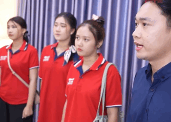 1008310 สาวโรงงานตำบักหุ่ง จะมาซื้อบ้าน