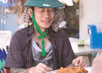 [ครบชุด] 2208278 คนไร้บ้านได้รับข้าวจานเดี่ยว เปลี่ยนชีวิตจนกายเป็นคนรวย