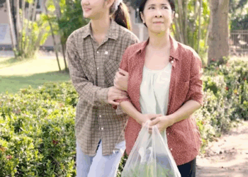 1008298 แม่กับพี่อย่ามาหาผมอีกนะ ผมอายคนอื่นเค้า เฮงเฮง