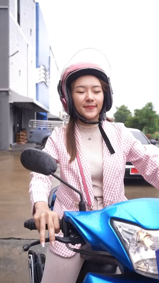 [ครบชุด] 2208237 อย่าวัดคุณค่าของคนที่การแต่งตัวหรือฐานะ