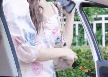 1008079 คิดถึงอดีต