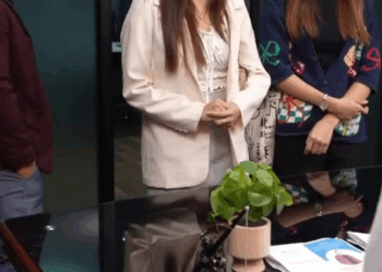 1008080 คนดีดีรอวันฟ้าเปิดแต่เมื่อไหร่ ปายวันวัน