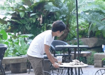 [ครบชุด] 2208052 พ่อแม่ควรรับฟังลูกพูดคุยกับลูก ไม่ใช่เอาแต่ตำหนิ