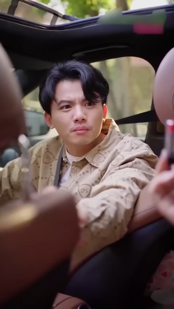 [ครบชุด] 2808390 เจอชดชนในผหญงตกในรถ