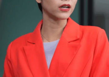 [ครบชุด] 2208383 ยิ่งเรายอม เราก็ยิ่งจะโดนเหยียบ