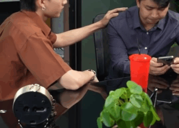 1008157 รุ่นน้องมาขอความช่วยเหลือ ปายวันวัน