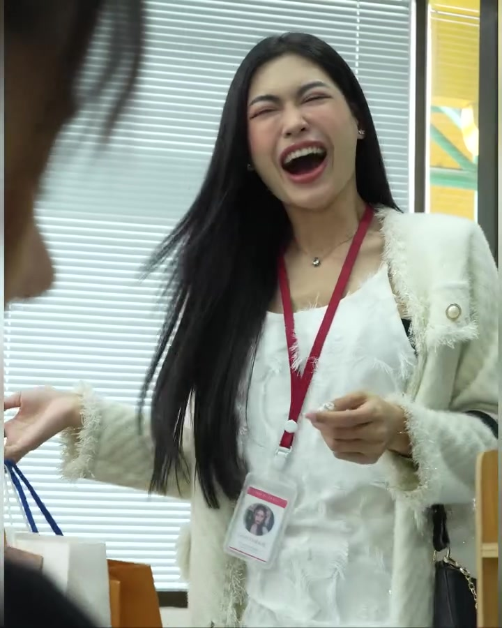 [ครบชุด] 2808226 เกิดมายี่สิบกว่าปี อยู่ดีดีก็ได้เป็นลูกเศรษฐี