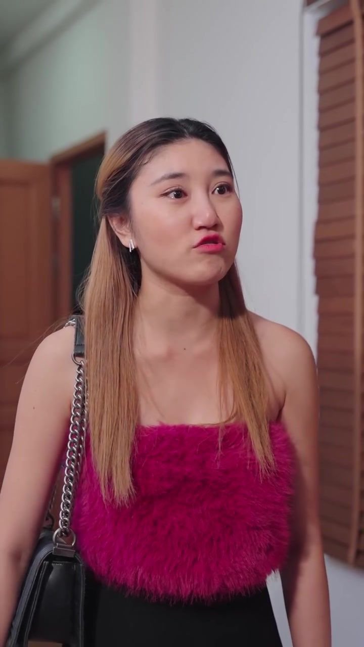 [ครบชุด] 2808219 ที่แต่งตัวเหมือนกัน เพราะชอบผู้ชายคนเดียวกัน หนังสั้น ไฟเขียว