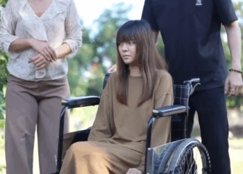 1008160 อยากรู้เหตุผลไหมทำไมฉันยังดูแลเธอ ปายวันวัน