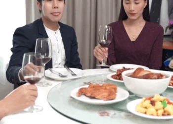 [ครบชุด] 1209343 ชุดสวยๆแค่ใส่ก็คิดว่าตัวเองจะสวยขึ้นเลยงั้นเหรอ ดูอิน ฟินดี ฟิล์ม