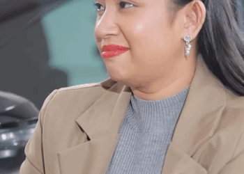 [ครบชุด] 2009073 แฟนประธานอวดดีด่าแม่บ้านอังกฤษ ตาทิพย์