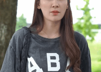 [ครบชุด] 2009107 เงินเดือนผัวแก แค่ฉันเติมน้ำมันรถก็หมดแล้ว