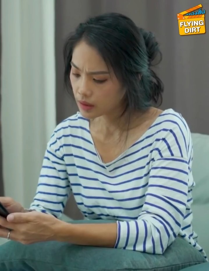 [ครบชุด] 2009294 ฉันไม่ใช่แม่แก เงินแค่นี้ยังให้ไม่ได้ ก็ออกจากบ้านไปซะ