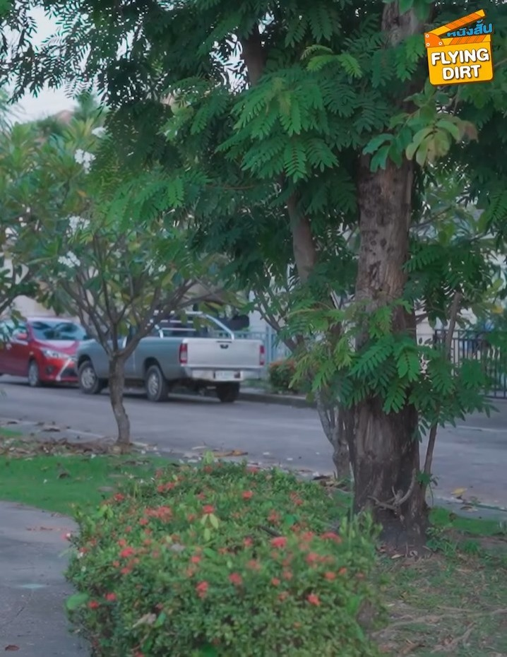 [ครบชุด] 2009193 แม่เป็นพนักงานล้างห้องน้ำ