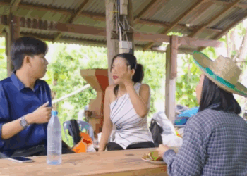 [ครบชุด] 1009361 แม่เรียกลูกๆกลับมาบ้าน เพื่อมากินข้าวมื้อเดียว แม่ทำไมต้องทำแบบนี้