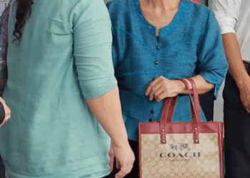 [ครบชุด] 2009222 ป้าหลงทางทำไมพูดภาษาอังกฤษ ตาทิพย์