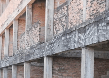 [ครบชุด] 1009129 คนงานไม่สบาย แต่โดนหักเงิน