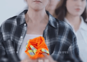 [ครบชุด] TQ142 เด็กชายตกใจมากเมื่อพบว่าแม่ของเขาเติมบางอย่างลงในซุปเพื่อทำร้ายพ่อของเขา