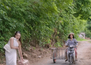 [ครบชุด] 1009227 คุณหนูทิ้งชีวิตไฮโซมาใช้ชีวิตกับผู้ชายธรรมดา โดยไม่หวังรับมรดกใดๆจากบ้าน