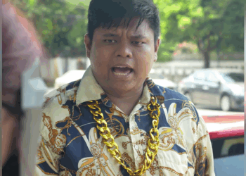 [ครบชุด] 2609017 สาวเกือบแย่ โชคดีที่เจอตำรวจช่วยเหลือได้ทัน